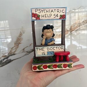 The Doctor Is In Lucy Psychiatrist Figurine (Jim Shore)